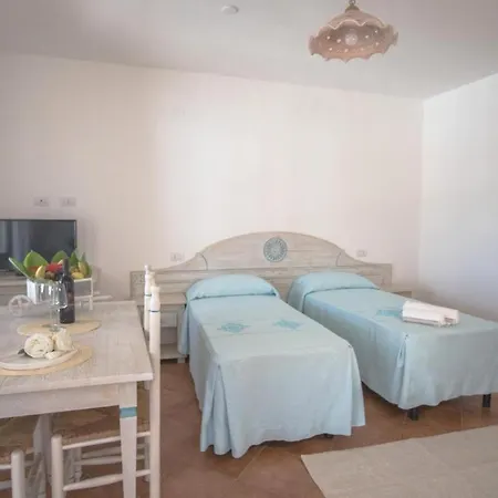 Superb Le Residenze Del Golfo Di Num2191 アパート オロゼーイ