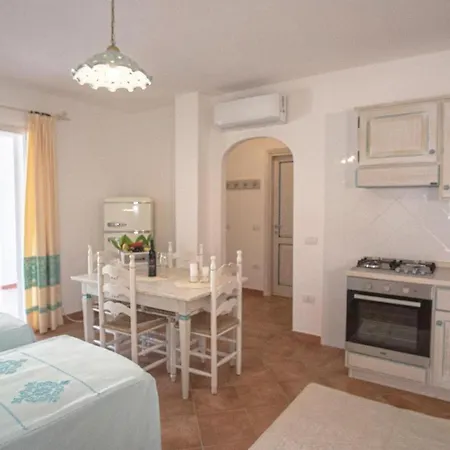 Superb Le Residenze Del Golfo Di Num2191 アパート オロゼーイ
