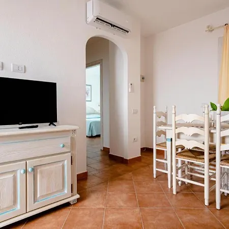 Apartment Superb Le Residenze Del Golfo Di Num2191 *